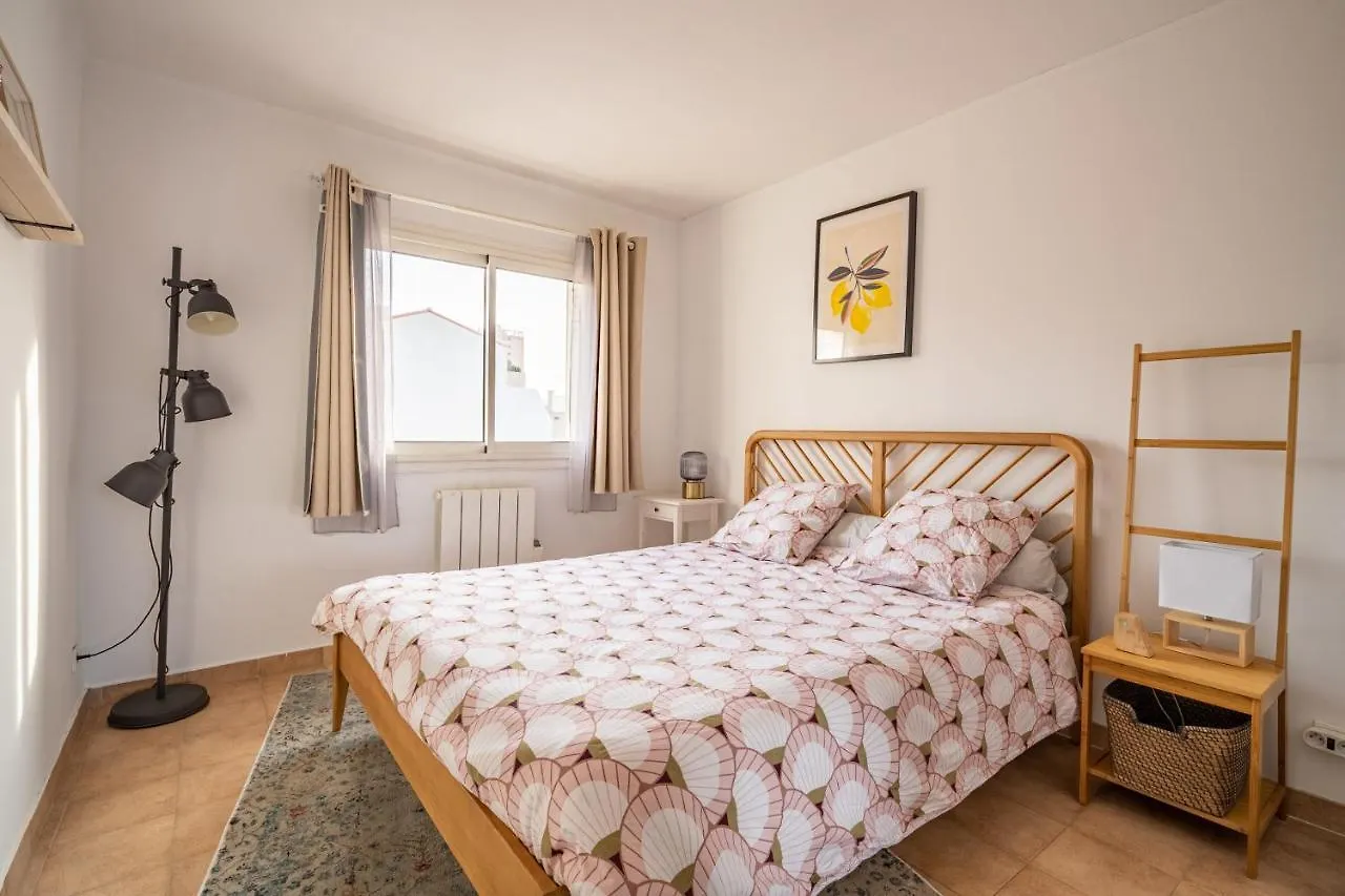 Apt Lumineux Et Tres Cosy Avec Balcon By Weekome Marseille France
