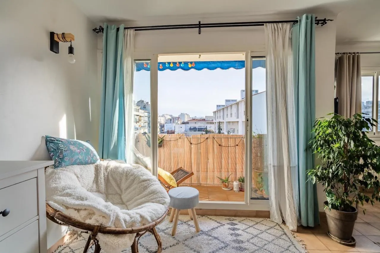 Apt Lumineux Et Tres Cosy Avec Balcon By Weekome Marseille