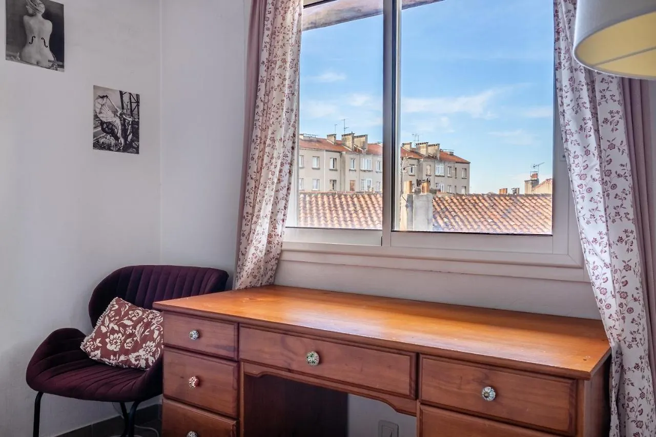 Apartment Apt Lumineux Et Tres Cosy Avec Balcon By Weekome Marseille